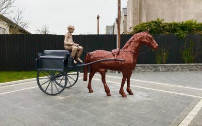 ‘Jaunting Car’ sculpture installed in Larne